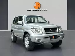 Mitsubishi Pajero TR4