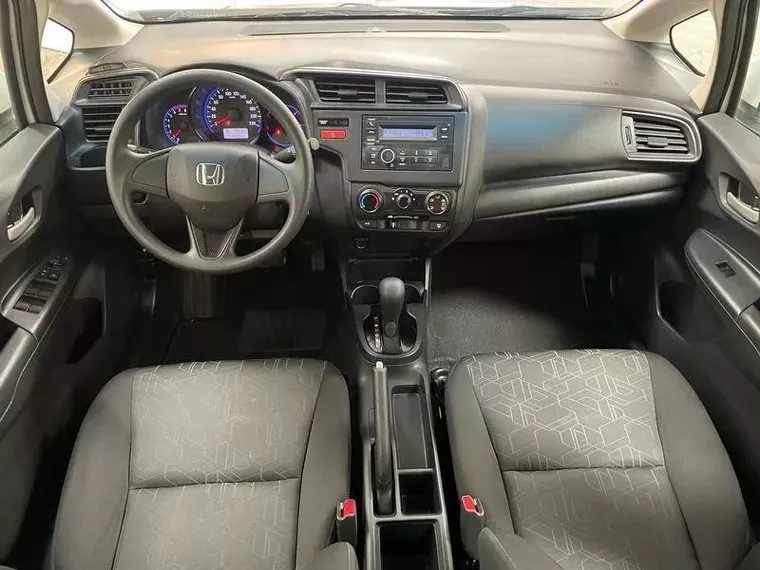 Honda FIT Branco 17