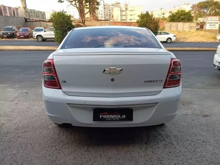 Chevrolet Cobalt Branco 5