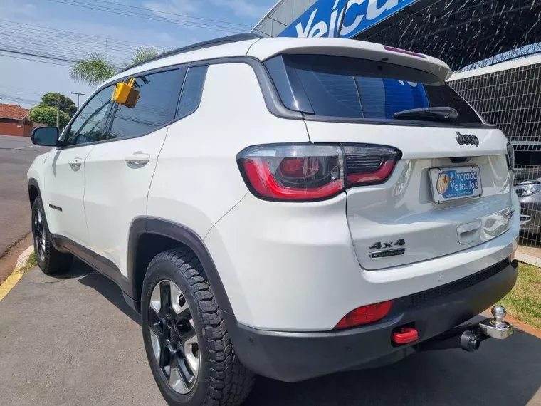 Jeep Compass Branco 8