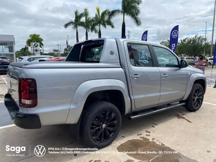 Volkswagen Amarok Cinza 14