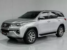 Toyota Hilux SW4