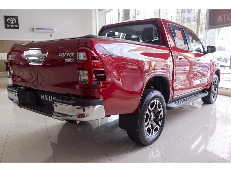 Toyota Hilux Vermelho 9