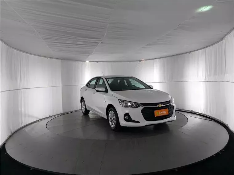 Chevrolet Onix Branco 1