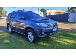 Toyota Hilux SW4