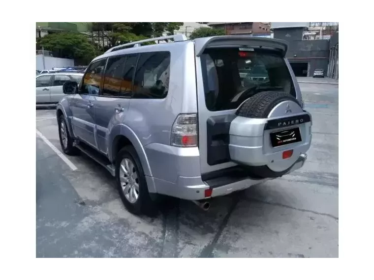 Mitsubishi Pajero Full Prata 5