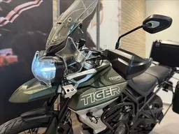 Triumph Tiger 800
