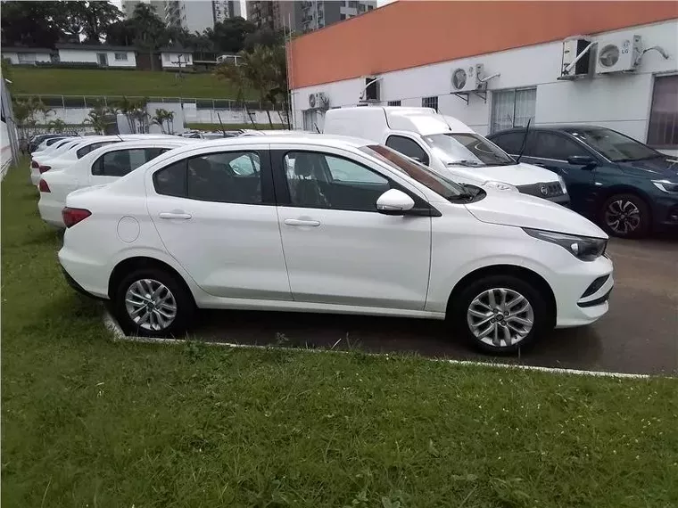 Fiat Cronos Vermelho 5