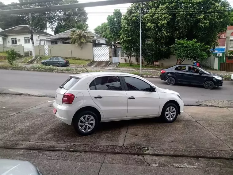 Volkswagen Gol Branco 4