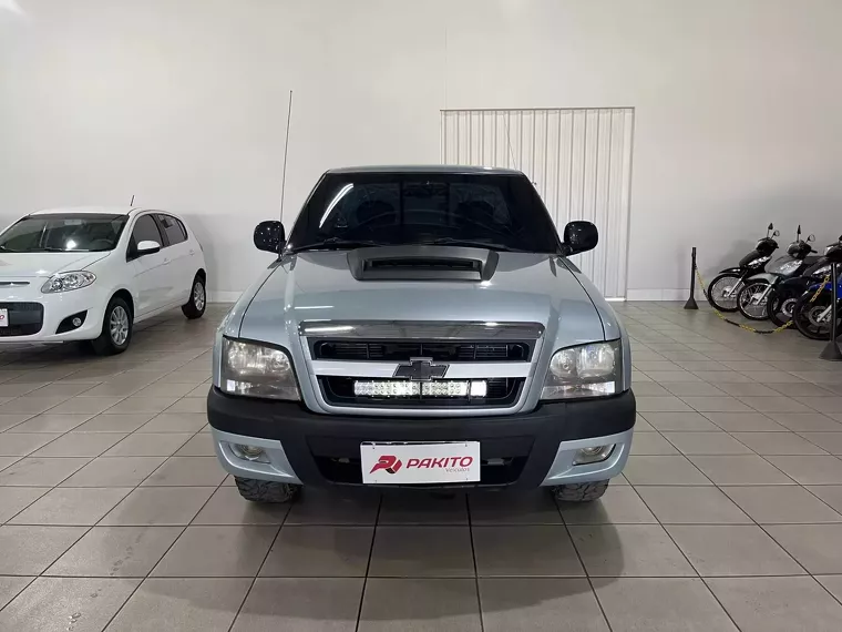 Chevrolet S10 Prata 1