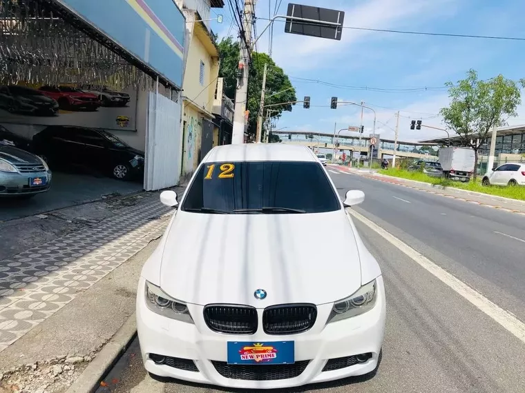 BMW 318i Branco 14