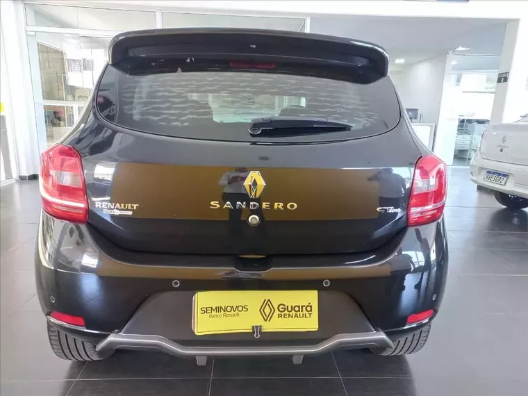 Renault Sandero Preto 5