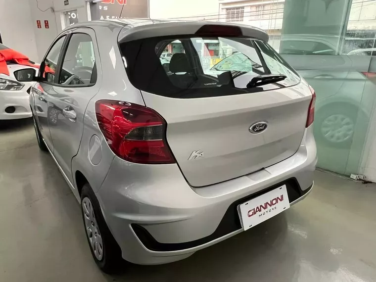 Ford KA Prata 3