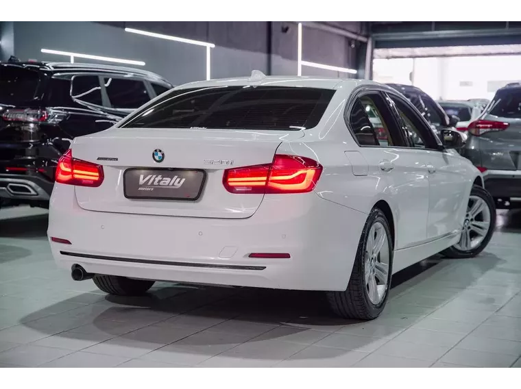 BMW 320i Branco 4