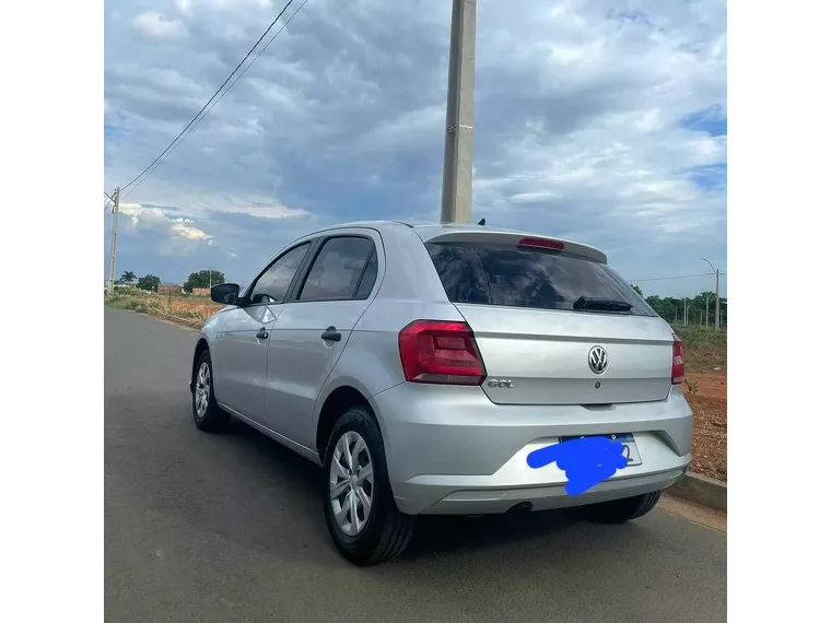 Volkswagen Gol Prata 4