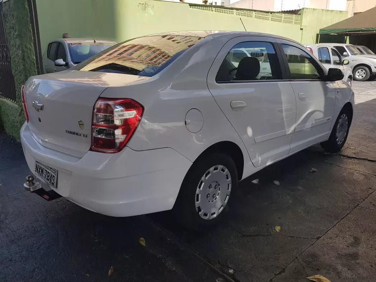 Chevrolet Cobalt Branco 6