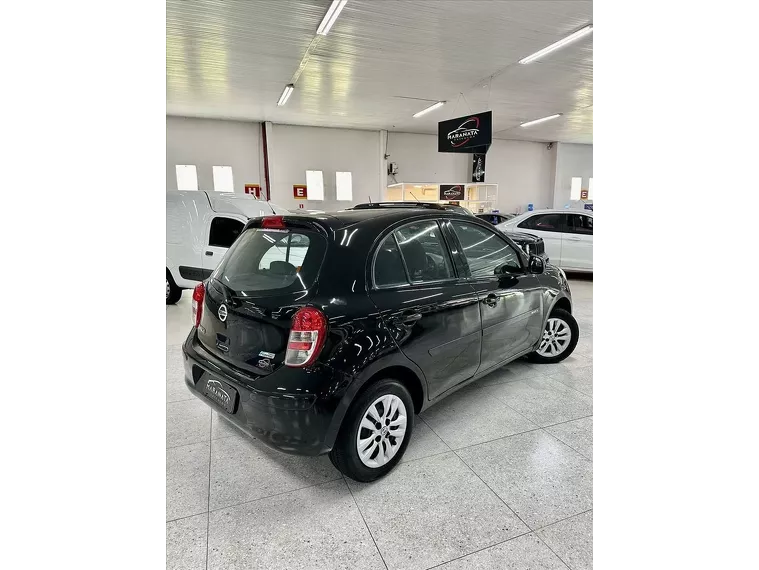 Nissan March Preto 3