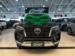 Toyota Hilux SW4
