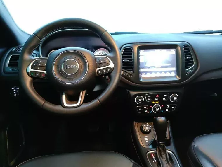 Jeep Compass Marrom 10