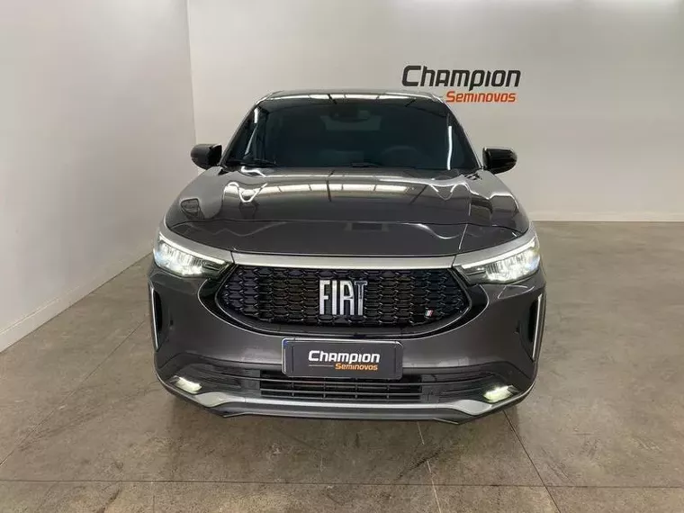 Fiat Fastback Cinza 5