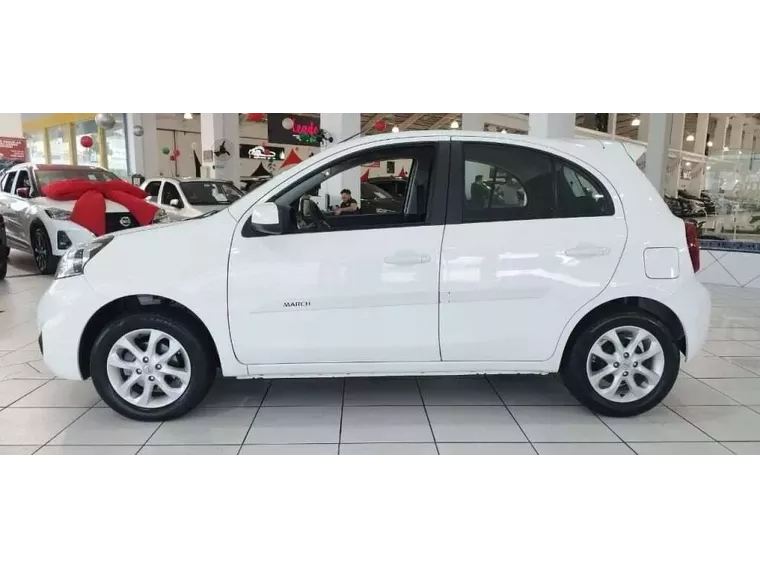 Nissan March Branco 2