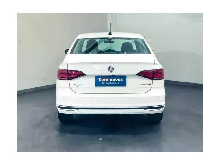 Volkswagen Virtus Branco 4