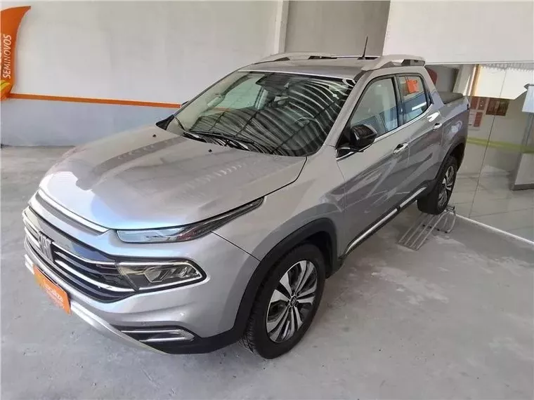 Fiat Toro Prata 1