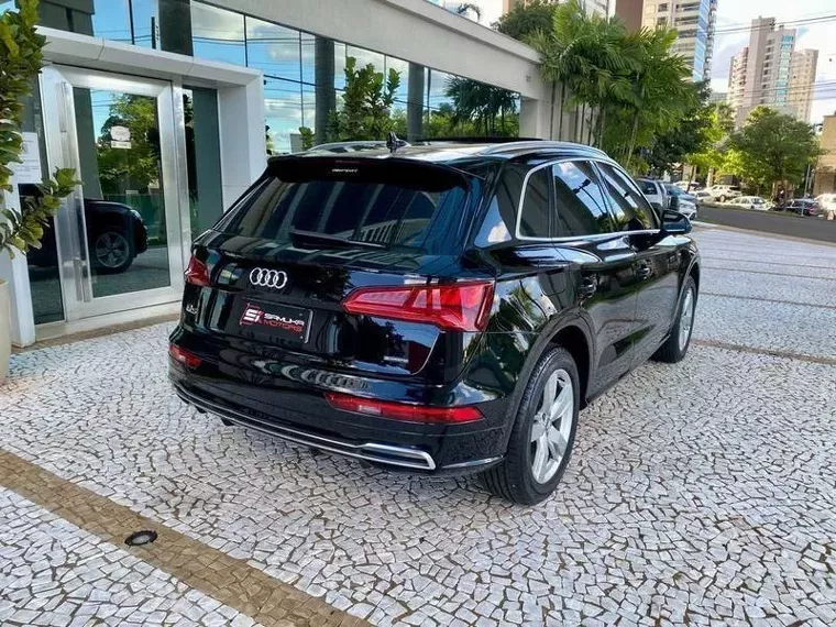 Audi Q5 Preto 6