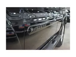 Mitsubishi Pajero TR4