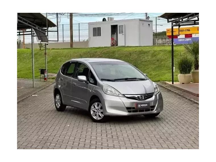 Honda FIT Prata 1