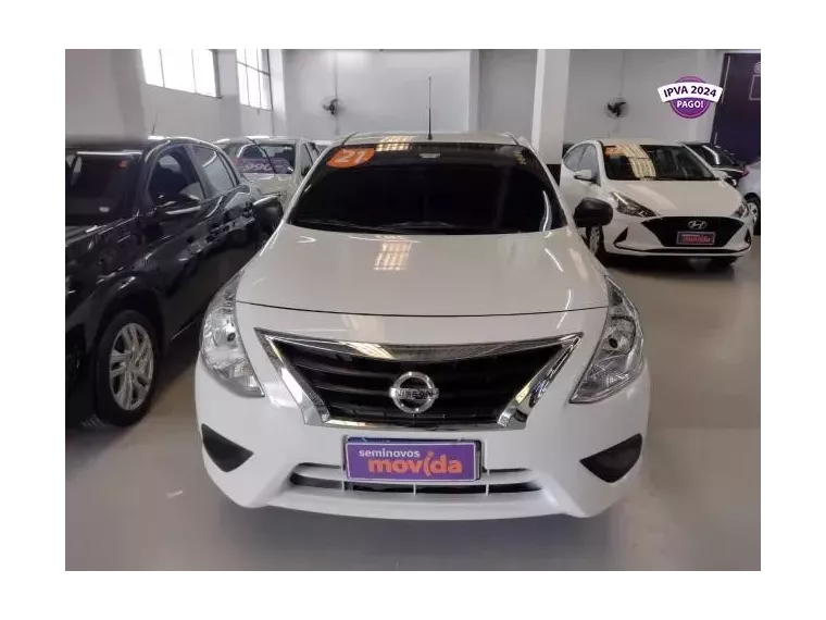 Nissan Versa Branco 1