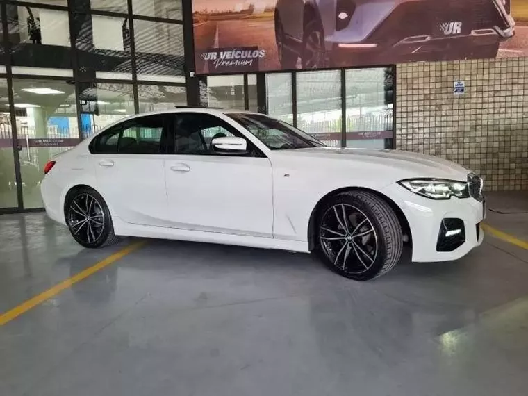 BMW 320i Branco 2