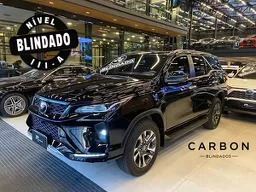 Toyota Hilux SW4