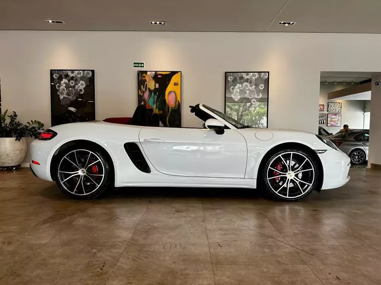 Porsche 718 Branco 21