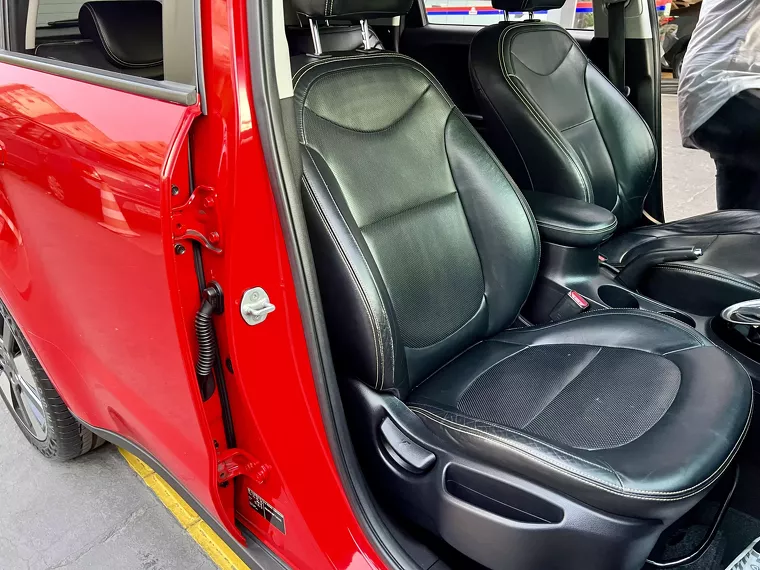 KIA Soul Vermelho 4