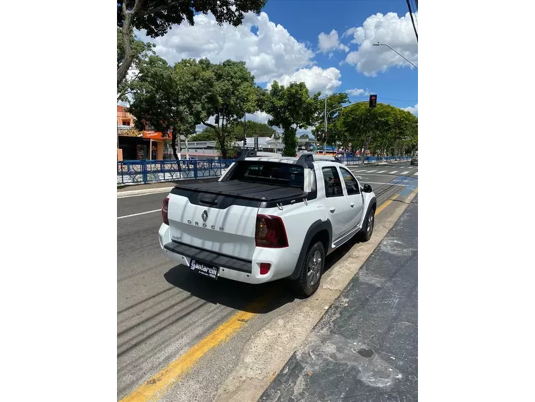 Renault Duster Oroch Branco 3