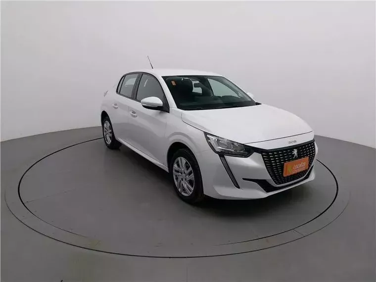 Peugeot 208 Branco 11