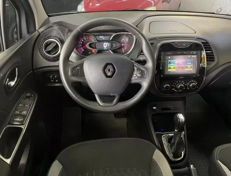 Renault Captur Prata 11