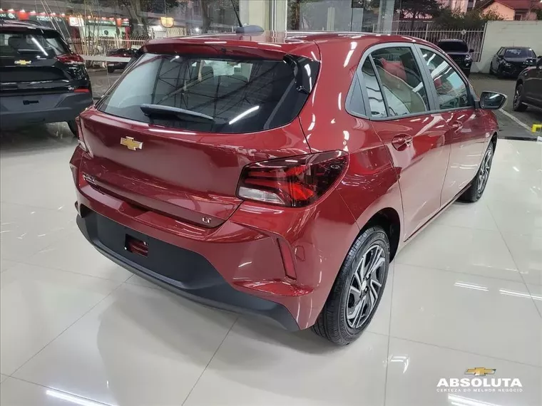 Chevrolet Onix Vermelho 6