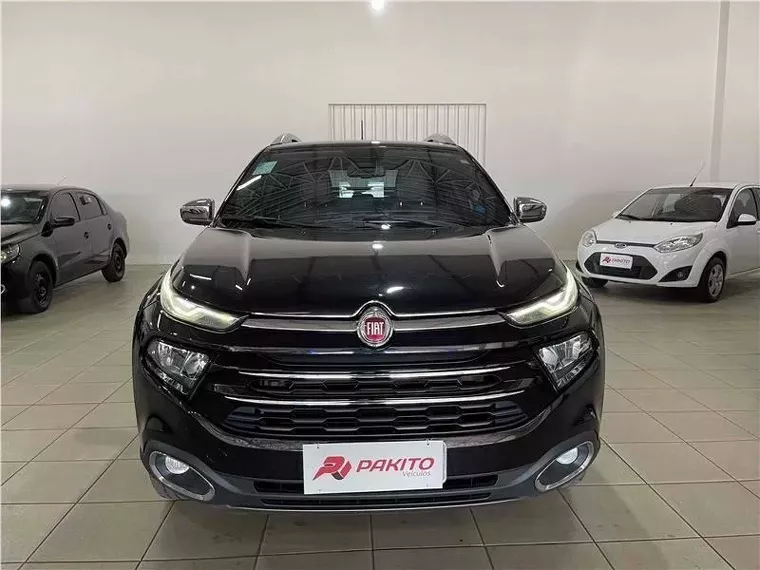 Fiat Toro Preto 5