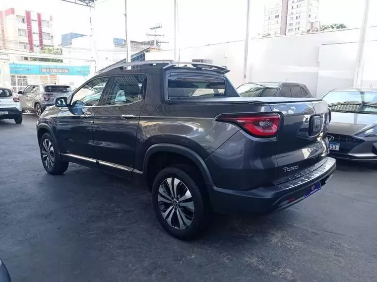 Fiat Toro Cinza 5