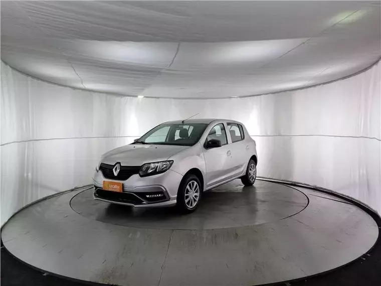 Renault Sandero Prata 13