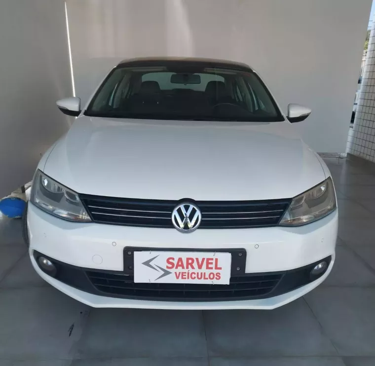 Volkswagen Jetta Branco 11