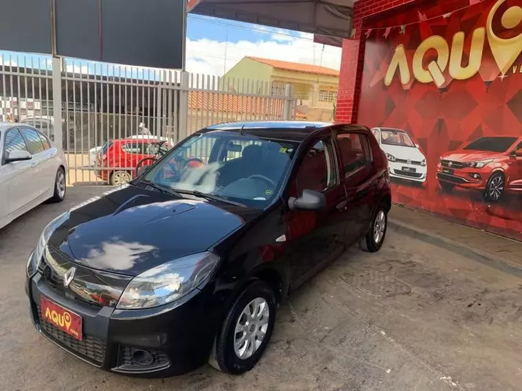 Renault Sandero Preto 1