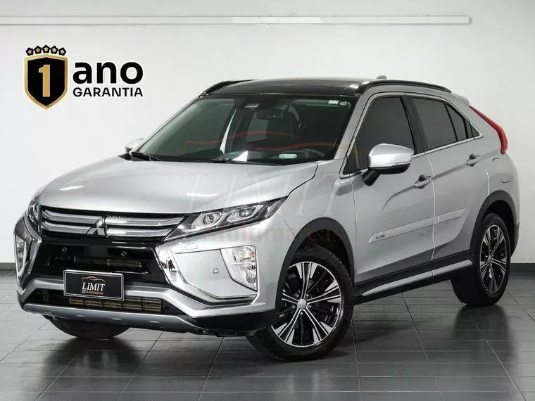 Mitsubishi Eclipse Cross Prata 11