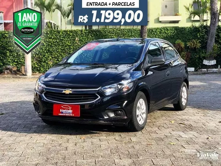 Chevrolet Onix Preto 1