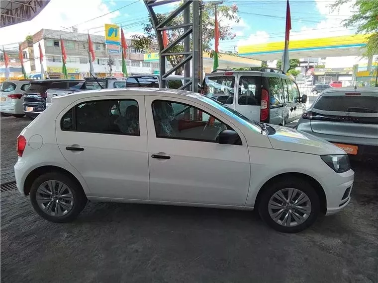 Volkswagen Gol Branco 10