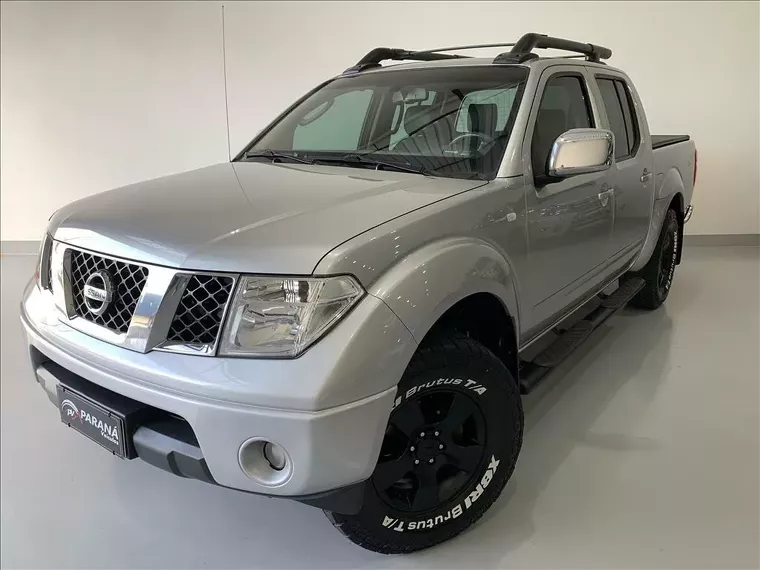 Nissan Frontier Prata 4