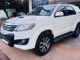 Toyota Hilux SW4