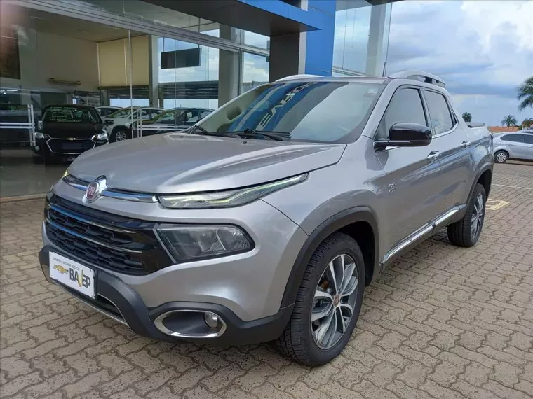 Fiat Toro Prata 1